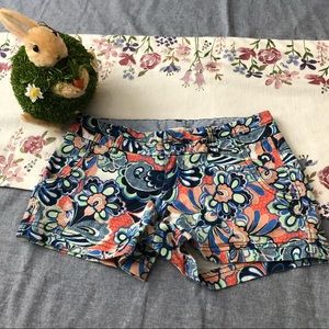 Size 0 beautiful print shorts worn once or twice.